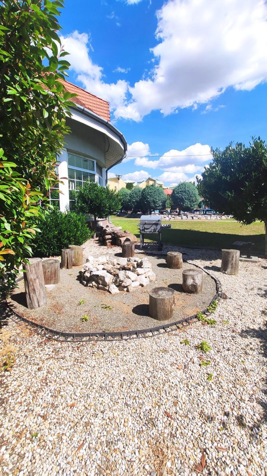 Helena Stúdió Apartman Siófok Exterior foto